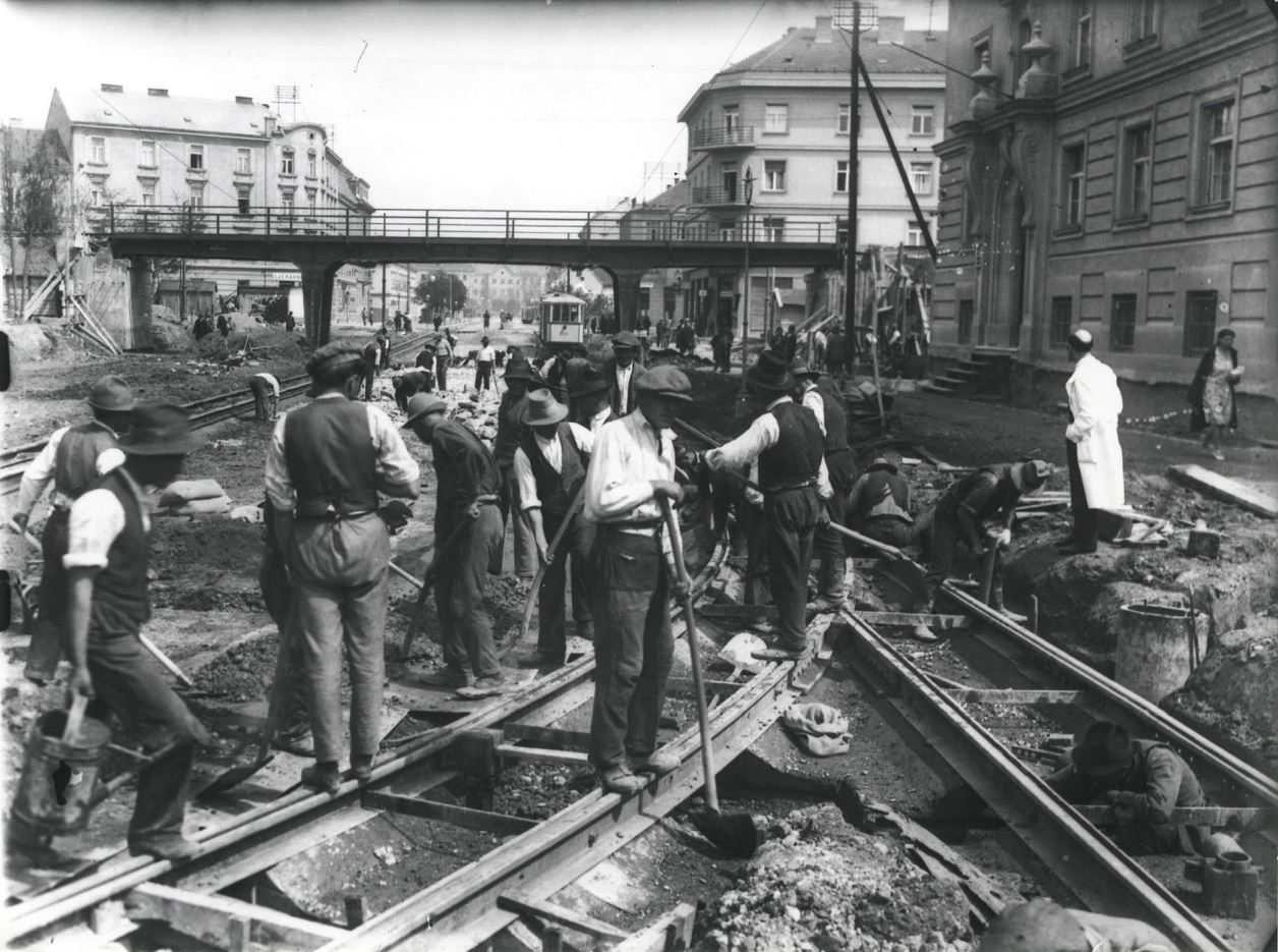Savska cesta, radovi na tramvajskoj pruzi (Vladimir Horvat) 1930. godine